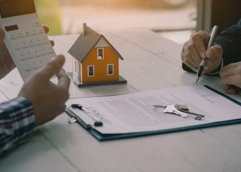 U.S. 30-year mortgage rates rise to 7.57%, the fifth straight week of increases