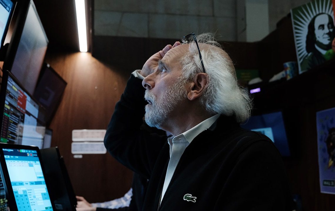 Yield curve pioneer warns Fed not to raise rates, predicts possible recession in 2024