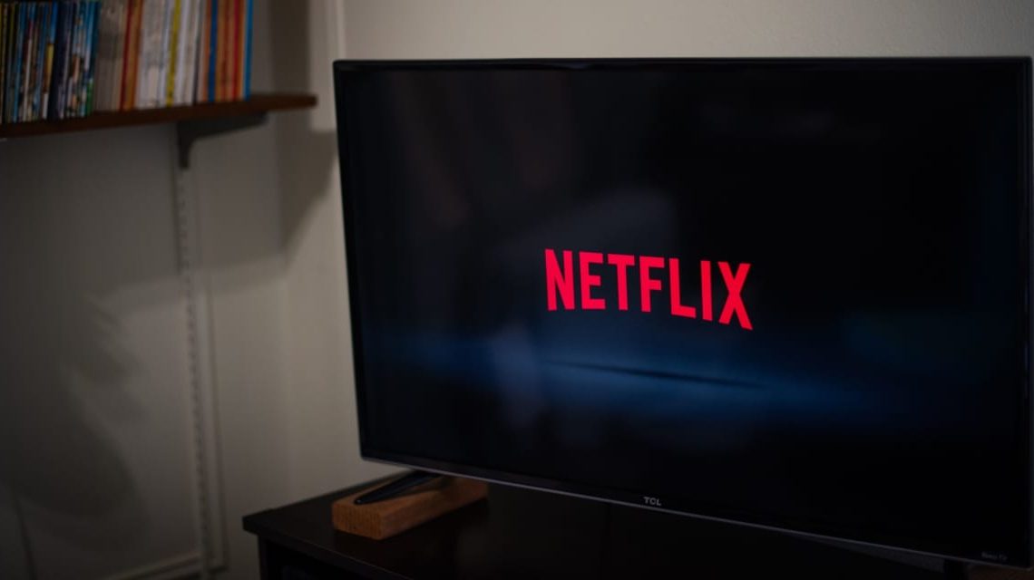 Step Aside, Banks. Tesla and Netflix Earnings Are the Real Tests.