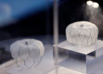 Should You Pick MGM Resorts Over Boston Scientific Stock For Better Returns?