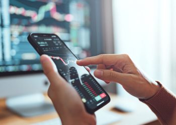 Follow these 7 tips to see $1M in your bank account