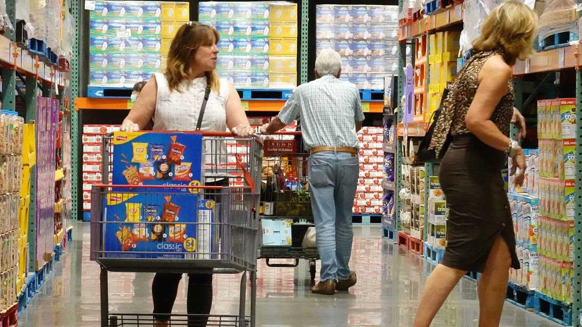 U.S. leading economic indicators point lower for 18th straight month, but still no sign of recession