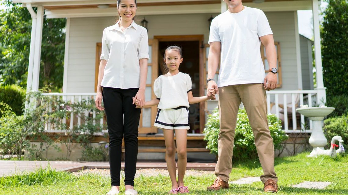 Here’s how much money you need to buy a $400,000 home with 8% mortgage rates