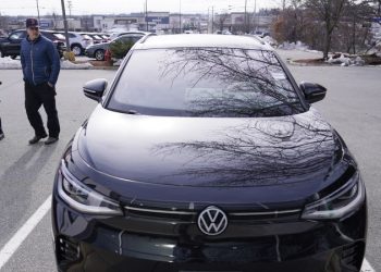 Shopping for an EV? There are some big discounts right now