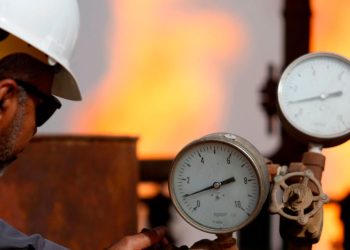 Oil prices decline on report U.S. may ease sanctions on Venezuela