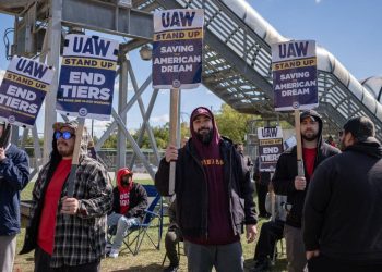 United Auto Workers strike: Cost to US economy tops $9 billion