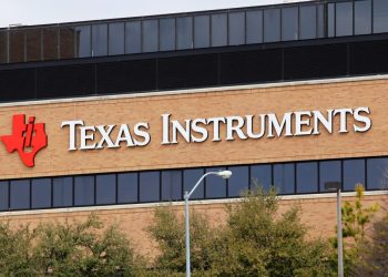 Texas Instruments Backs U.S.-Made Chips Despite Slowdown. Wall Street Is Wary.