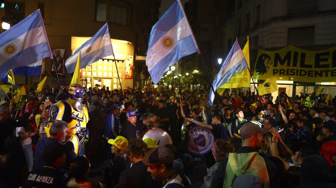 Argentina’s Outlook Is Grim. Its Bonds May Still Be Cheap.