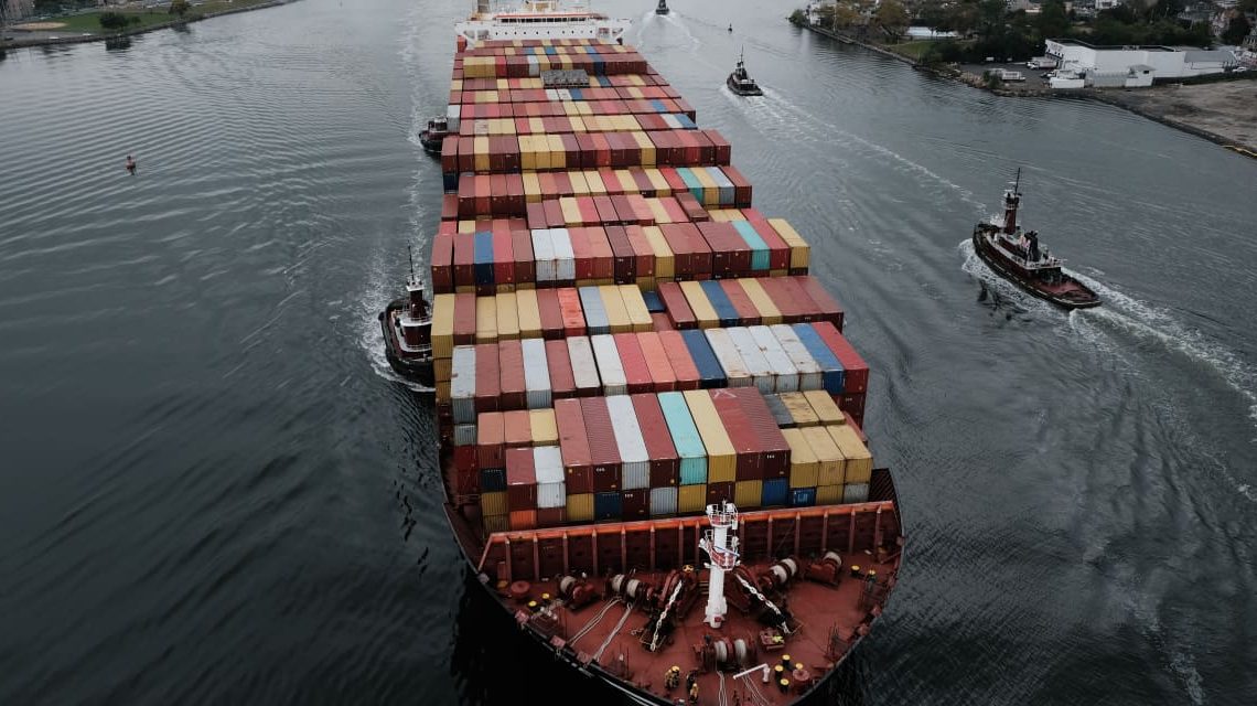 The Economy Is Growing Super Fast, at a 4.9% Annual Rate