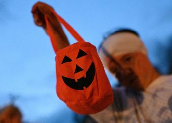 Investors Are Trick-Or-Treating With Mondelez This Halloween