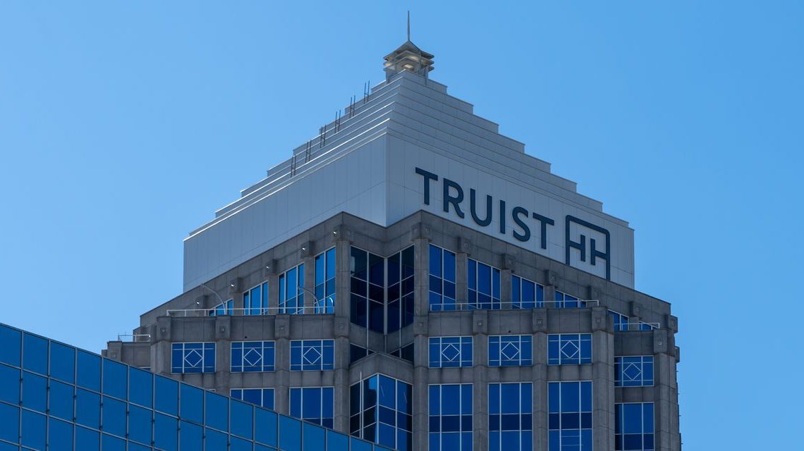 Truist raising $1.75B in bond offering, making it the latest bank to raise capital