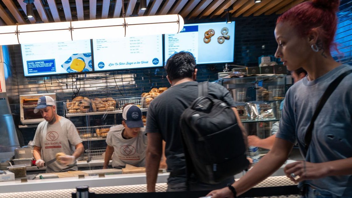 GDP jumps 4.9% as the U.S. economy speeds up