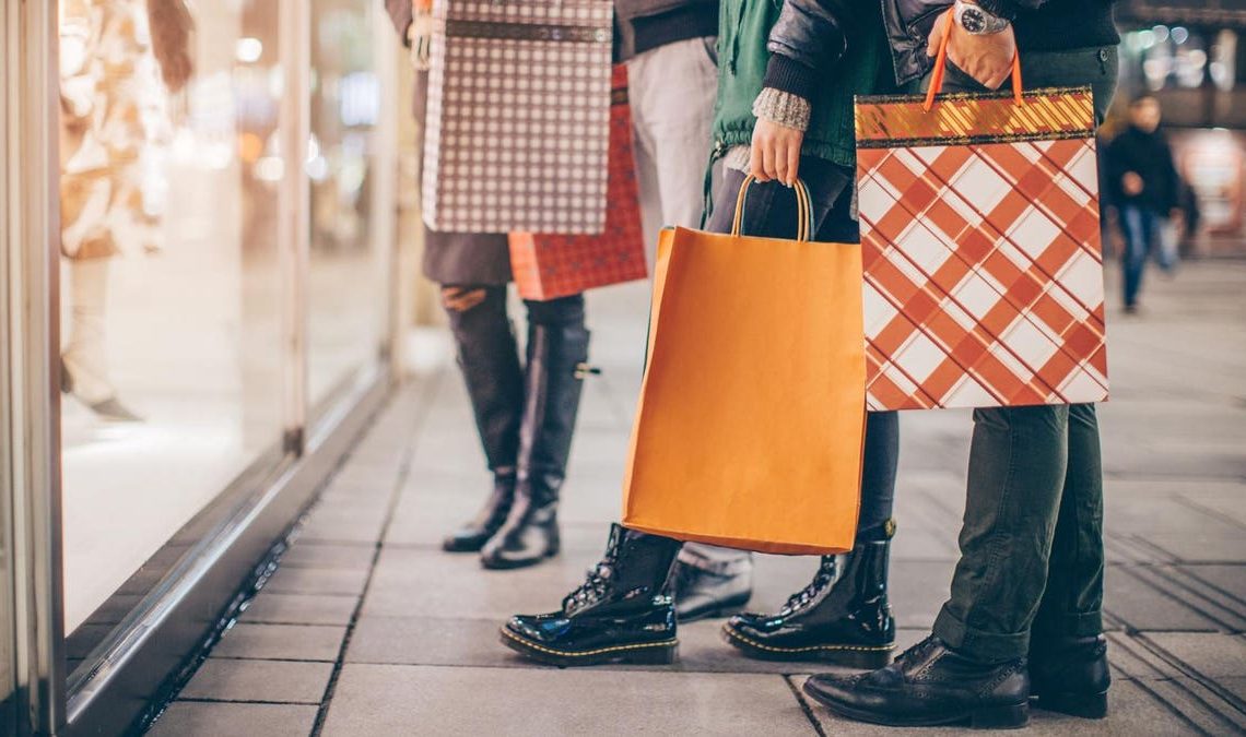 Surveys Forecast Strong Retail Q4, But Inflation Has Shoppers Expecting Discounts