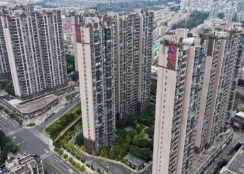 China’s Economy Shows Signs of Stabilizing—and a Slower Recovery