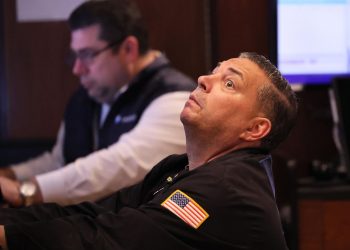 Stocks Notch 2-Week-Best Rally—But Growth Hopes May Be ‘Divorced’ From Reality