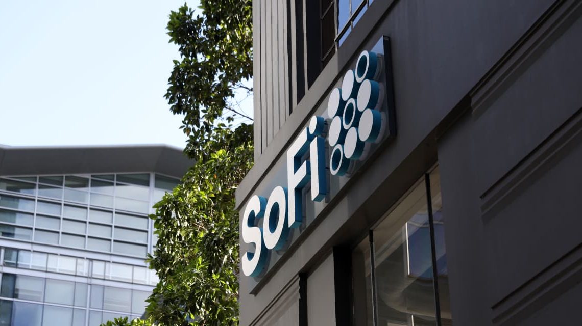 SoFi Is Building a Brand. Taylor Swift and Football Are Helping.