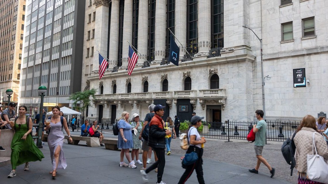 Dow Jones surges more than 500 points as stocks snap 3-day losing streak