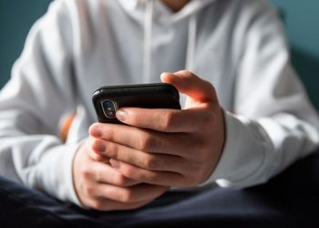 How to block graphic social media posts on your kids’ phones