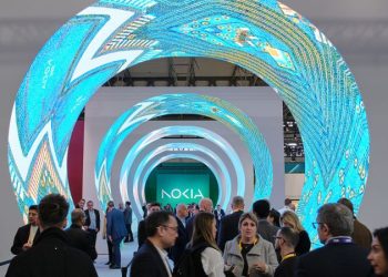 Nokia says it will cut up to 14,000 jobs