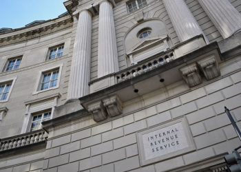 US lawmakers question tax prep companies on sharing of taxpayer data with Big Tech platforms