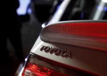 Analysis-Middle East throws central banks yet more unknowns