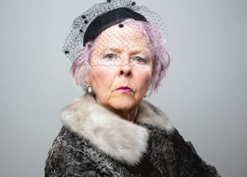 My mother claims I’m in her will but refuses to show it to me. Should she put my name on the deed to her home?