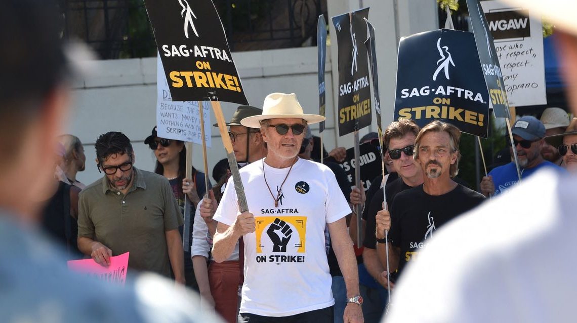 Worker compensation posts big gain for ninth quarter in a row as unions flex muscles