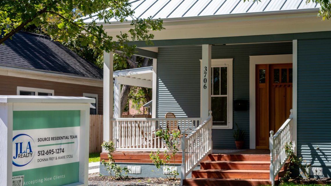 Demand for adjustable-rate mortgages jump 10% as U.S. mortgage rates stay stubbornly high