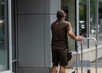 ADP says 113,000 private-sector jobs created in October. U.S. labor market softening?