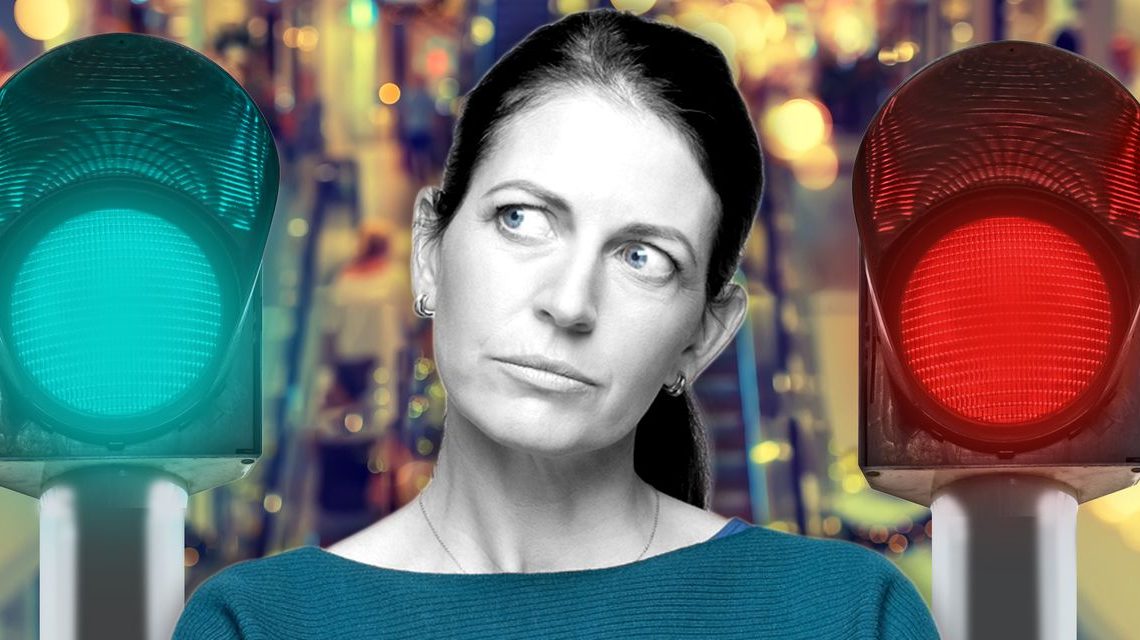 Spending like crazy? Struggling between paydays? Consumers are sending mixed signals ahead of the holidays