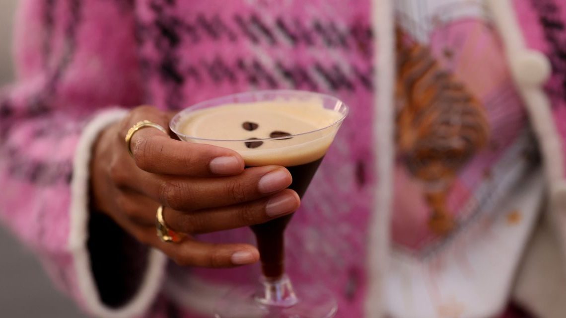 ‘T-bill and chill’ trade sees big influx from individual investors