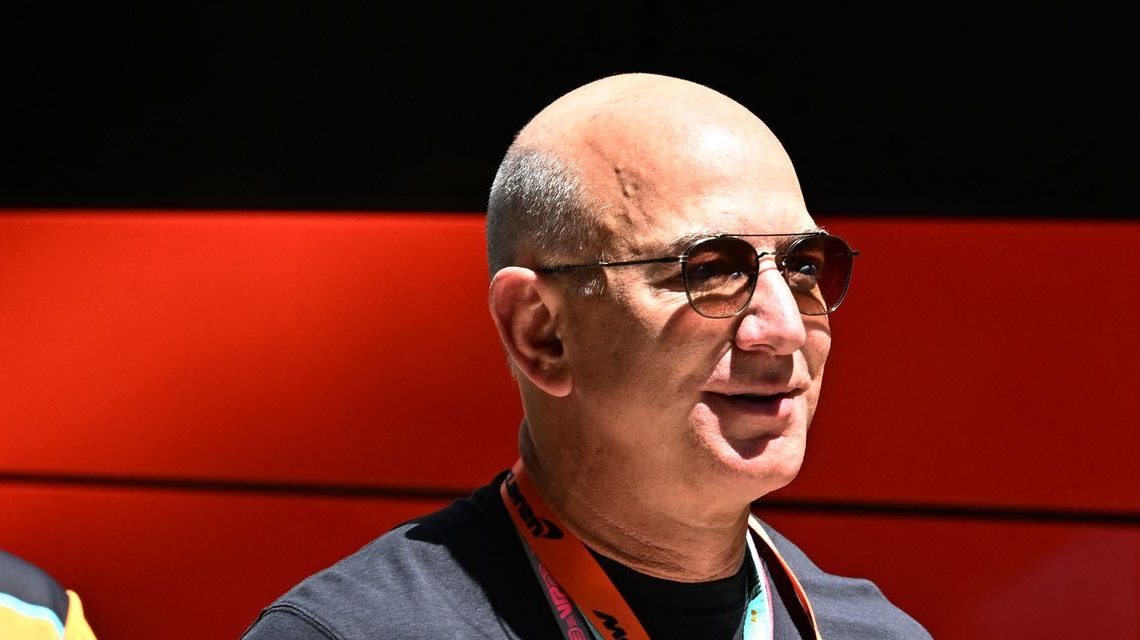 Jeff Bezos moving from Seattle to Miami — and his two neighboring mansions there