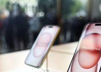 Apple Stock Falls After Earnings Topped Estimates. Here’s Why.