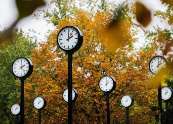 Americans doubt Daylight Saving Time clock changes save energy: survey