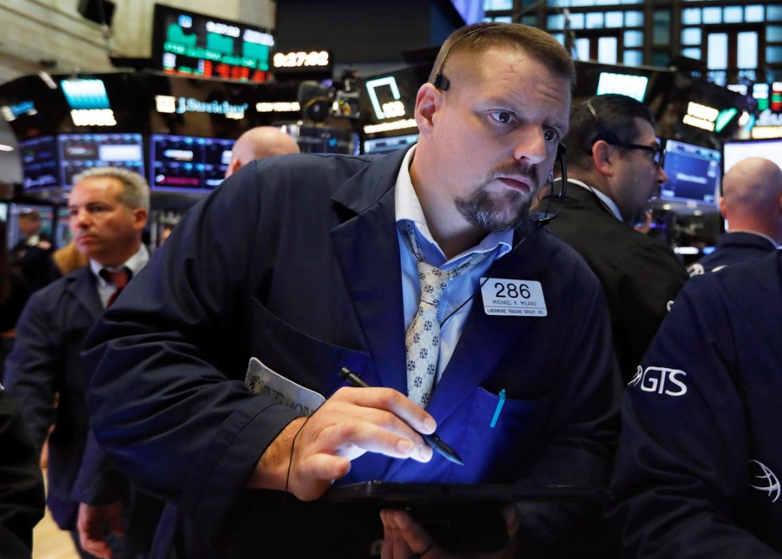 The stocks to buy for this week are Intel and Cigna, both highly ranked.