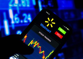 Walmart’s Strategic Omni-Channel Approach Rewrites Retail Rules