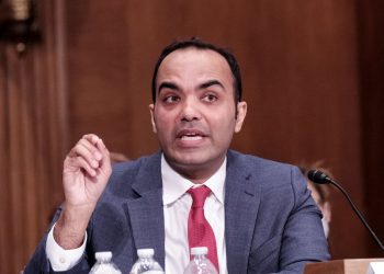 CFPB wants to treat Apple Pay, Google Pay and other tech-payment products like banks