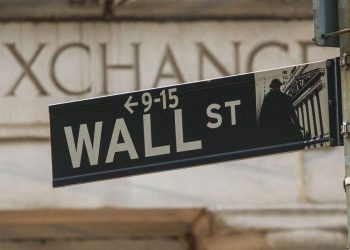 Unlimited, co-founded by former Bridgewater exec Bob Elliott, said set to run investment strategy allocating between replicated hedge-fund styles