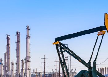 Oil prices post back-to-back losses, settle at lowest since mid-July