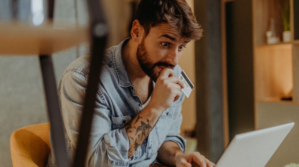 Credit-card, auto-loan ‘stress’ rises as U.S. consumers fall behind on payments