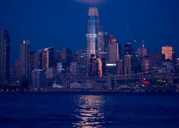 San Francisco office-space market is thriving. As long as it’s on an upper floor with a view.