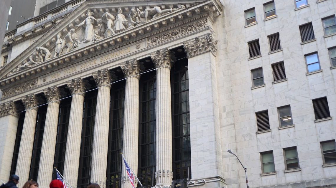 Dow ends nearly 400 points higher as tech rally leads stocks to highest close since September