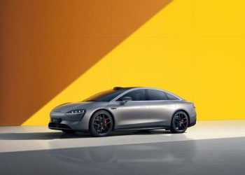 Huawei launches its rival to Tesla’s Model S