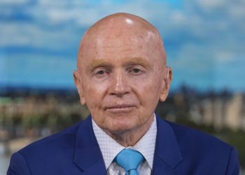 The ‘Indiana Jones’ of emerging market investing, Mark Mobius, stepping down as lead manager