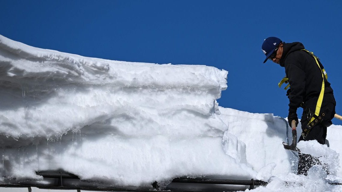 U.S. budget deficit narrows in October as deferred California payments roll in