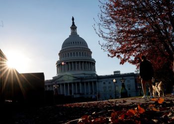 Analysts see 40% chance of government shutdown this weekend, as House plans Tuesday vote