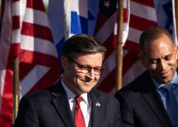 House passes spending bill to avert government shutdown