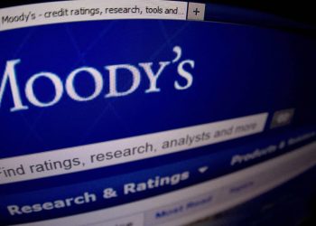 Bank of America, JPMorgan Chase and Wells Fargo shares shrug off Moody’s outlook cut to negative from stable