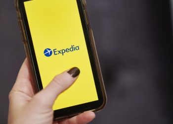 As Travel Demand Soars, Buy Expedia and Wait on Airbnb, Analyst Says
