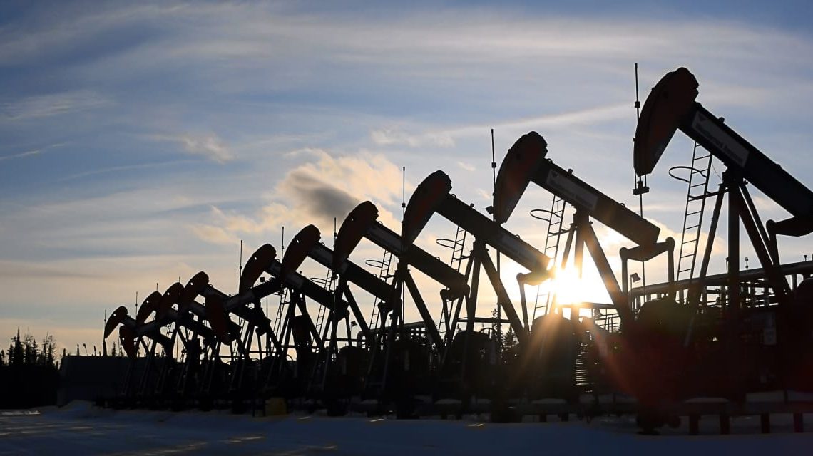 Oil Prices Set for Fourth-Straight Week of Declines